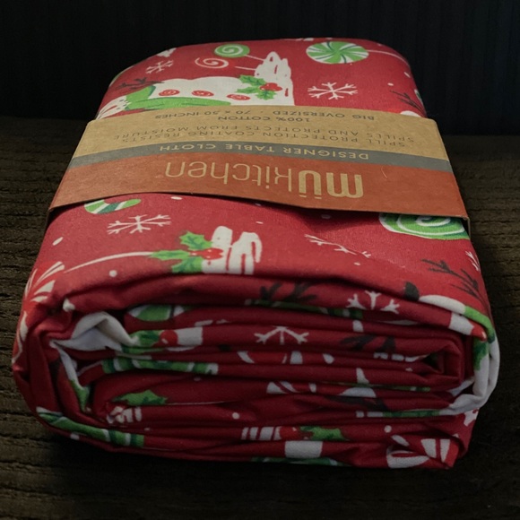 Holiday Tablecloth - Spill Resistant โ MUKitchen - Picture 7 of 13